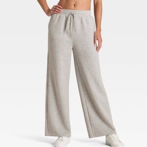 wide leg sweatpants